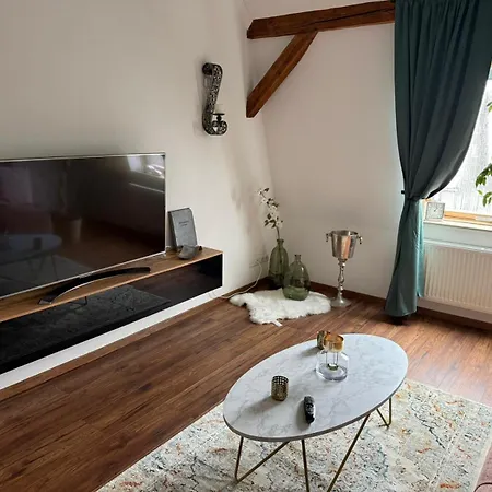 Premium Am Steiger 2 Grosszuegiger Luxus Mit Kamin Und Spabad Am Steigerwald شقة *