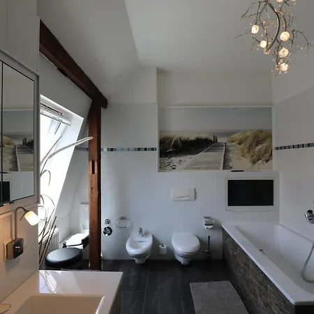 Premium Apartment Am Steiger 2 Grosszuegiger Luxus Mit Kamin Und Spabad Am Steigerwald *