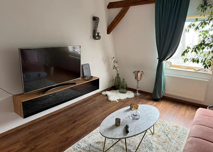 Premium Am Steiger 2 Grosszuegiger Luxus Mit Kamin Und Spabad Am Steigerwald Daire *