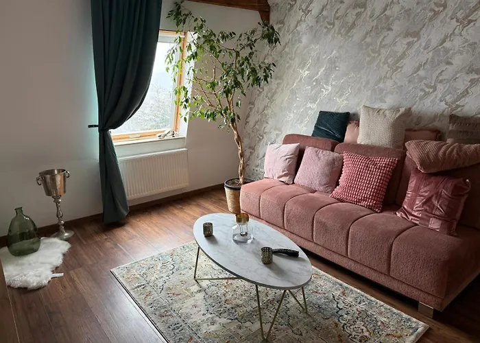 Premium Am Steiger 2 Grosszuegiger Luxus Mit Kamin Und Spabad Am Steigerwald * Erfurt